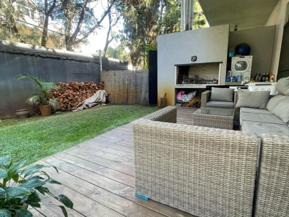 Casa en Carrasco – 6984996 |  Mantua housin esquina French